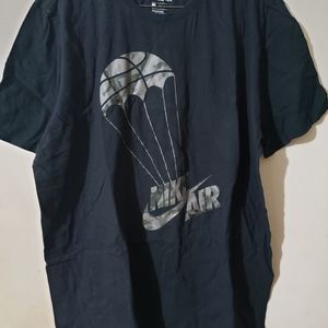 Nike t-shirt